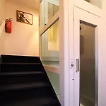 Ξενοδοχείο Velsen