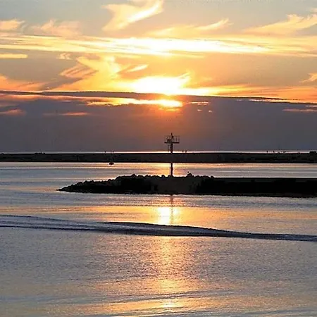 Hotel Velsen 2*