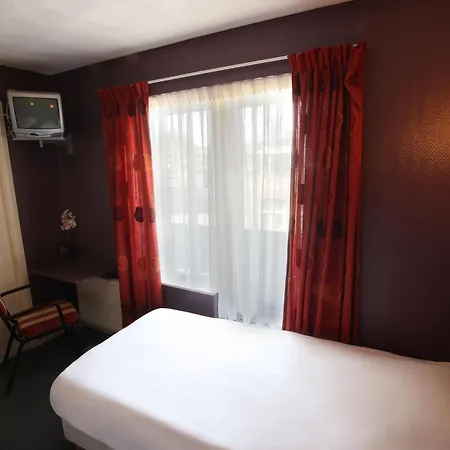 Velsen Hotel 2*